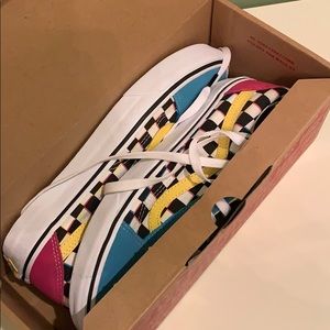 8.0 in men’s, 9.0 in women’s checkered Vans.